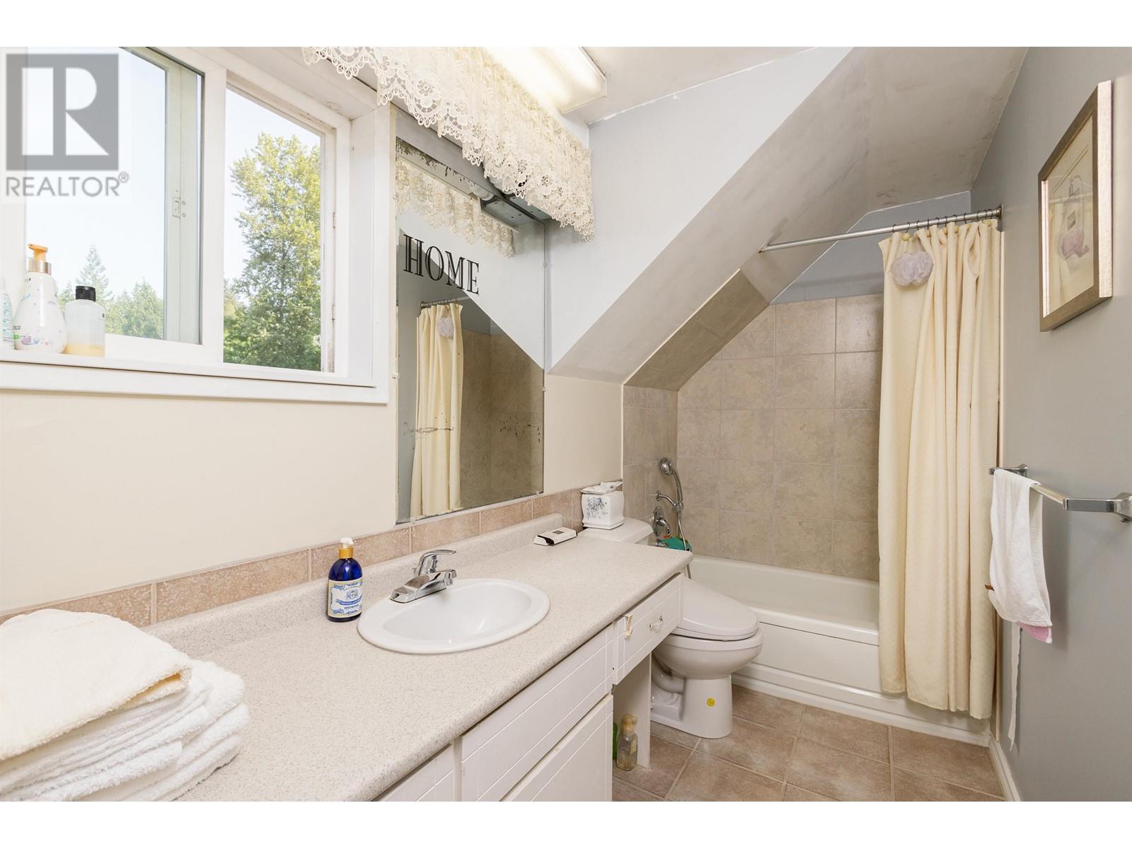 27407 112 Avenue, Maple Ridge, British Columbia  V2W 1Y7 - Photo 14 - R2796948