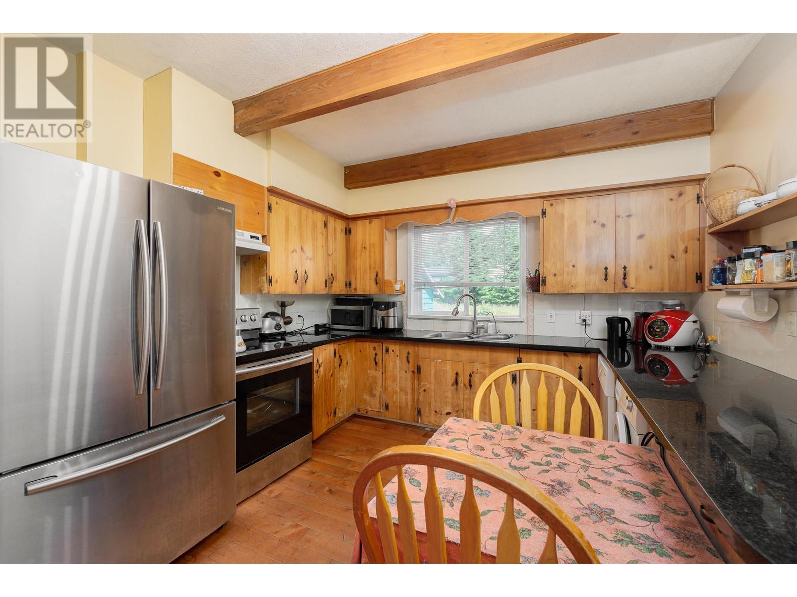 27407 112 Avenue, Maple Ridge, British Columbia  V2W 1Y7 - Photo 8 - R2796948
