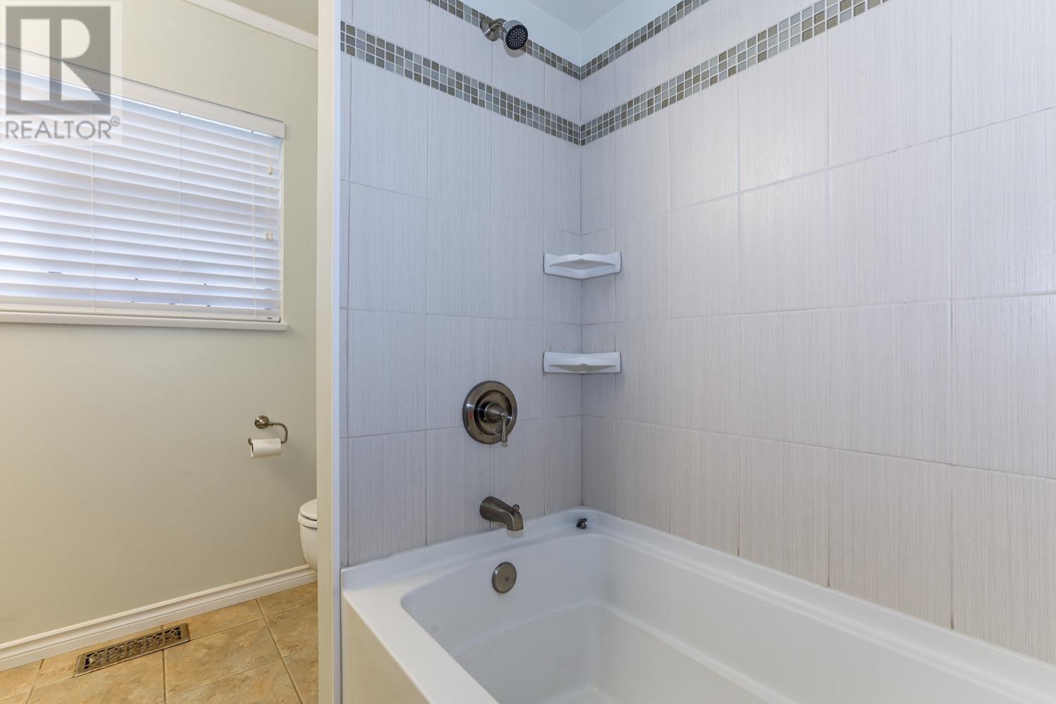 5857 16 Avenue, Delta, British Columbia  V4L 1G8 - Photo 24 - R2807376