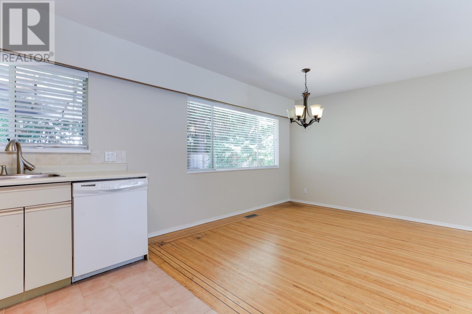 5857 16 Avenue, Delta, British Columbia  V4L 1G8 - Photo 13 - R2807376