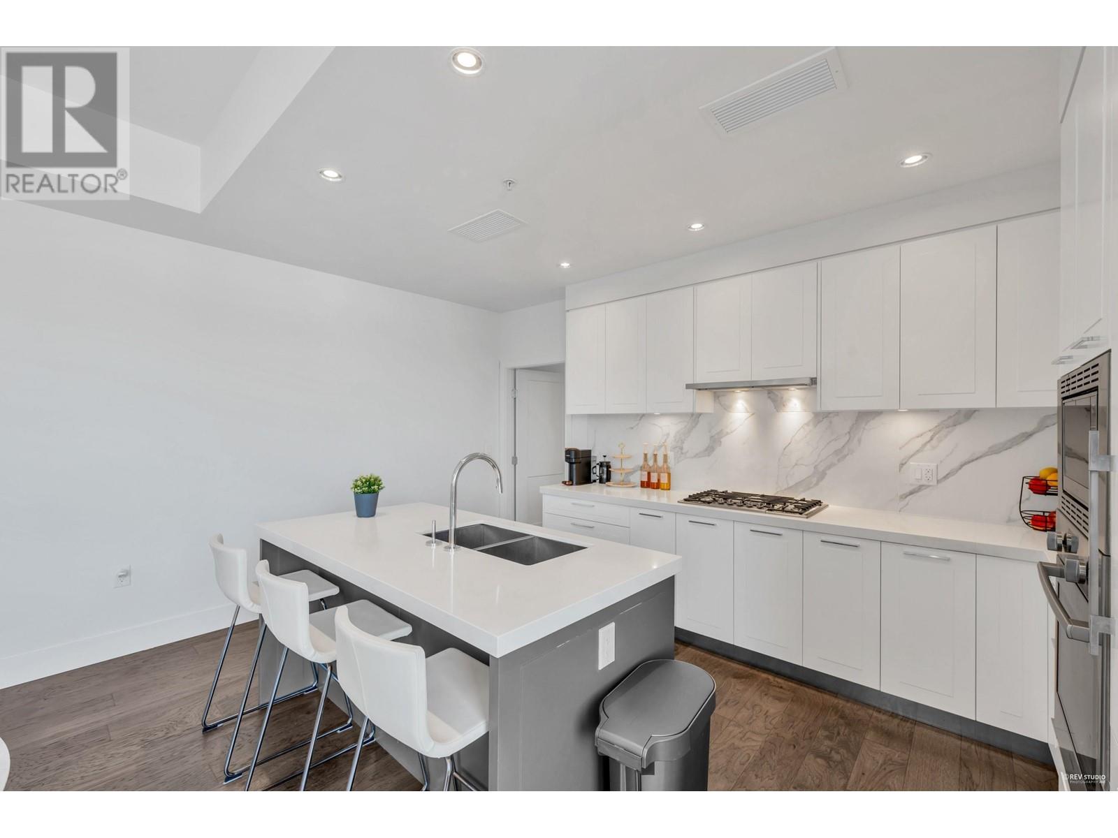 402 7878 Granville Street, Vancouver, British Columbia  V6P 4Z2 - Photo 12 - R2803256