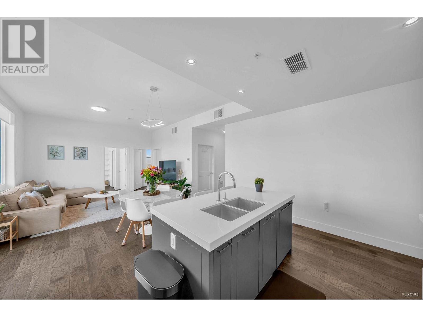 402 7878 Granville Street, Vancouver, British Columbia  V6P 4Z2 - Photo 11 - R2803256