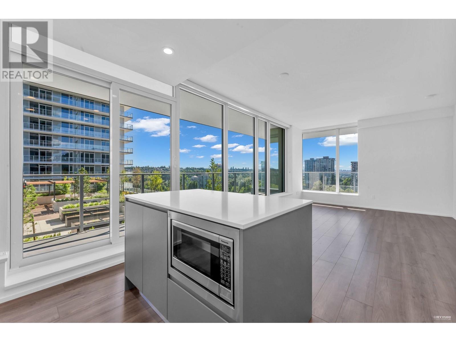 806 3809 Evergreen Place, Burnaby, British Columbia  V3J 0M1 - Photo 2 - R2807084