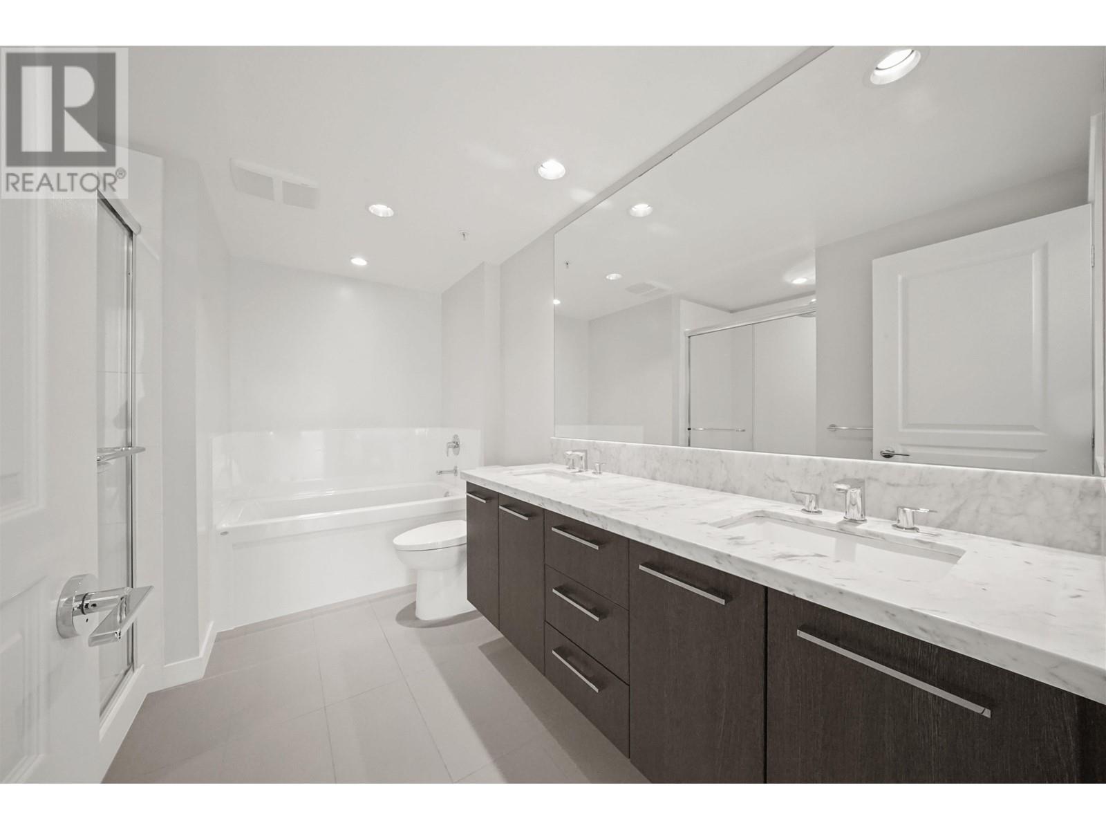 2008 3093 Windsor Gate, Coquitlam, British Columbia  V3B 0N2 - Photo 16 - R2807587