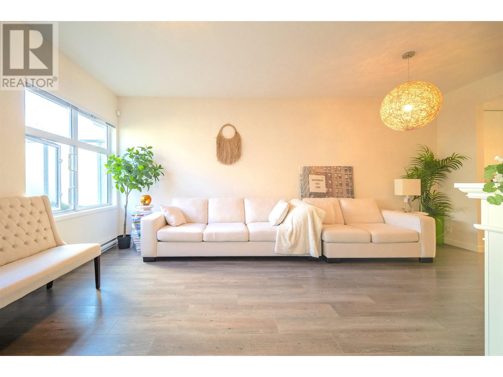 Th16 271 Francis Way, New Westminster, British Columbia  V3L 5E8 - Photo 9 - R2807651