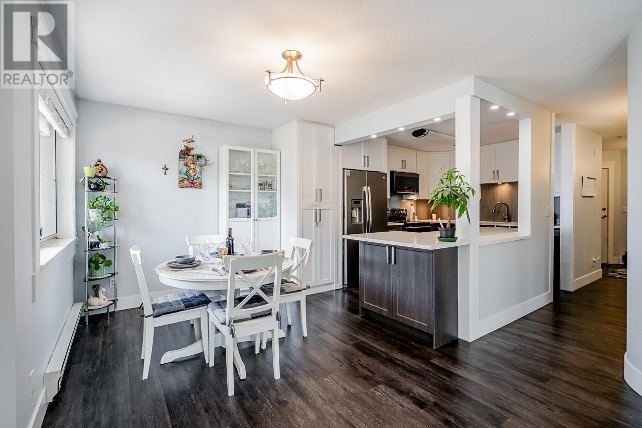 203 19128 Ford Road, Pitt Meadows, British Columbia  V3Y 2P1 - Photo 5 - R2807612