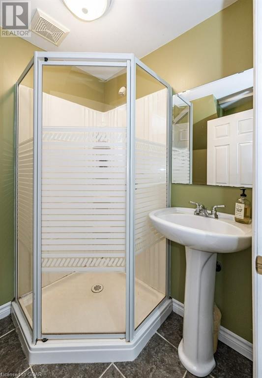 19 Silversmith Court, Guelph, Ontario  N1G 5C1 - Photo 30 - 40468003