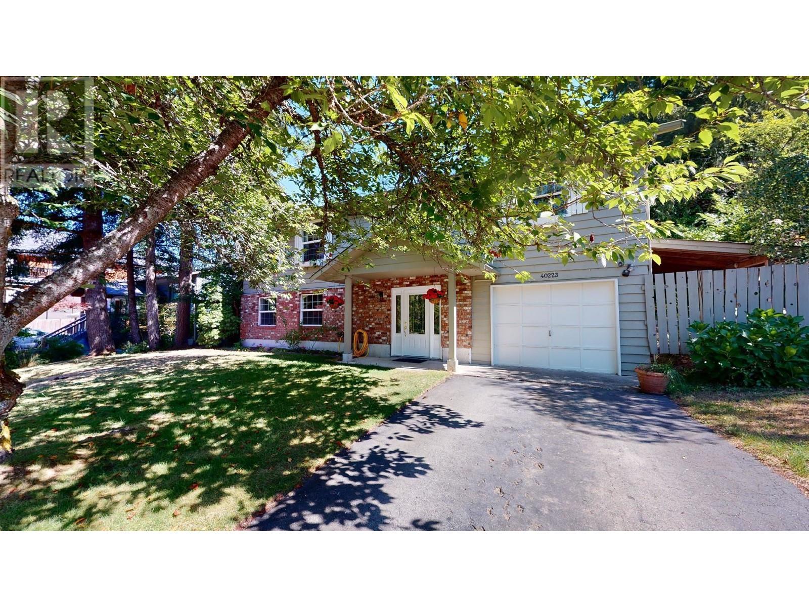 40223 Kintyre Drive, Squamish, British Columbia  V0N 1T0 - Photo 2 - R2807694