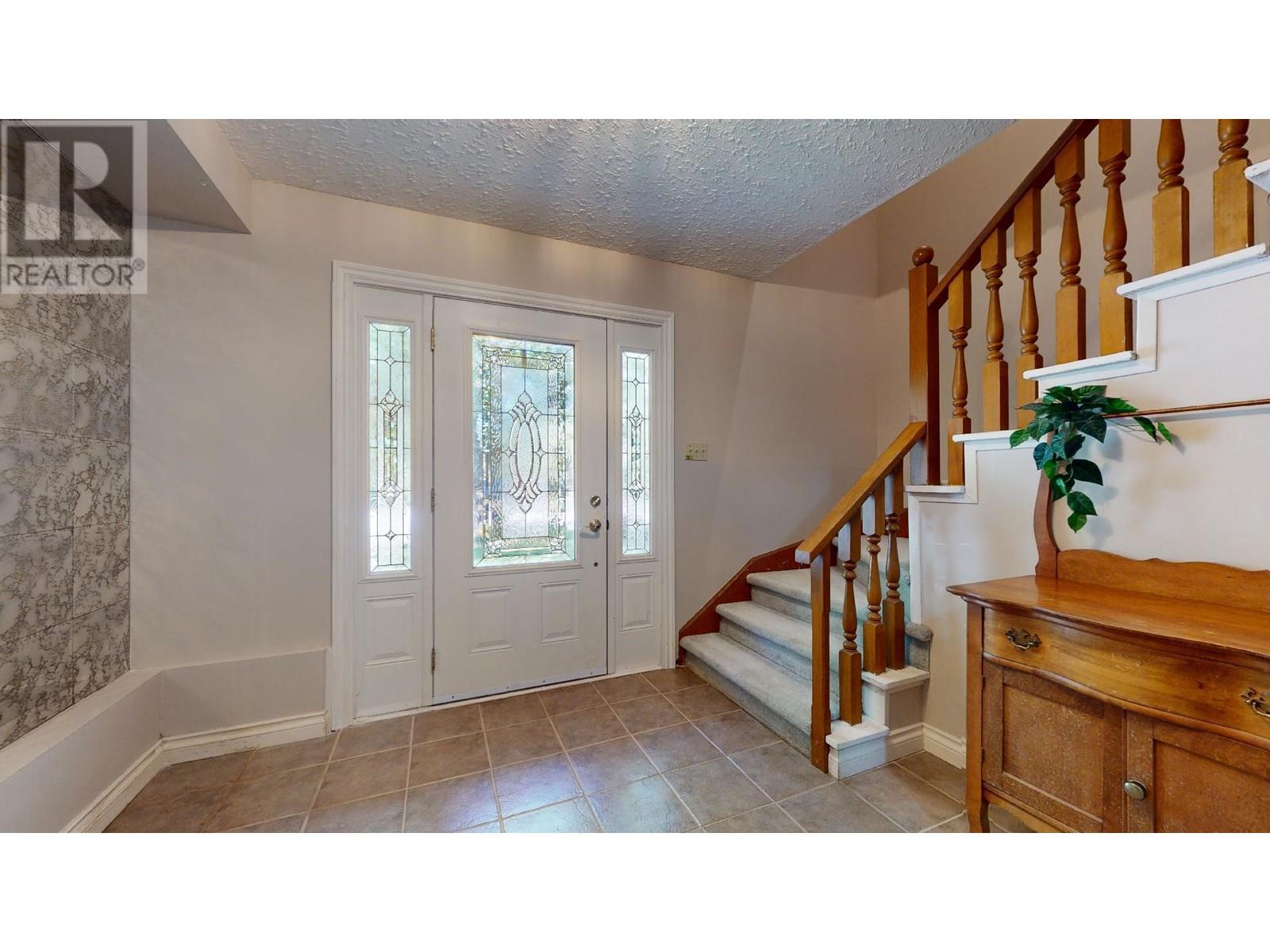 40223 Kintyre Drive, Squamish, British Columbia  V0N 1T0 - Photo 5 - R2807694