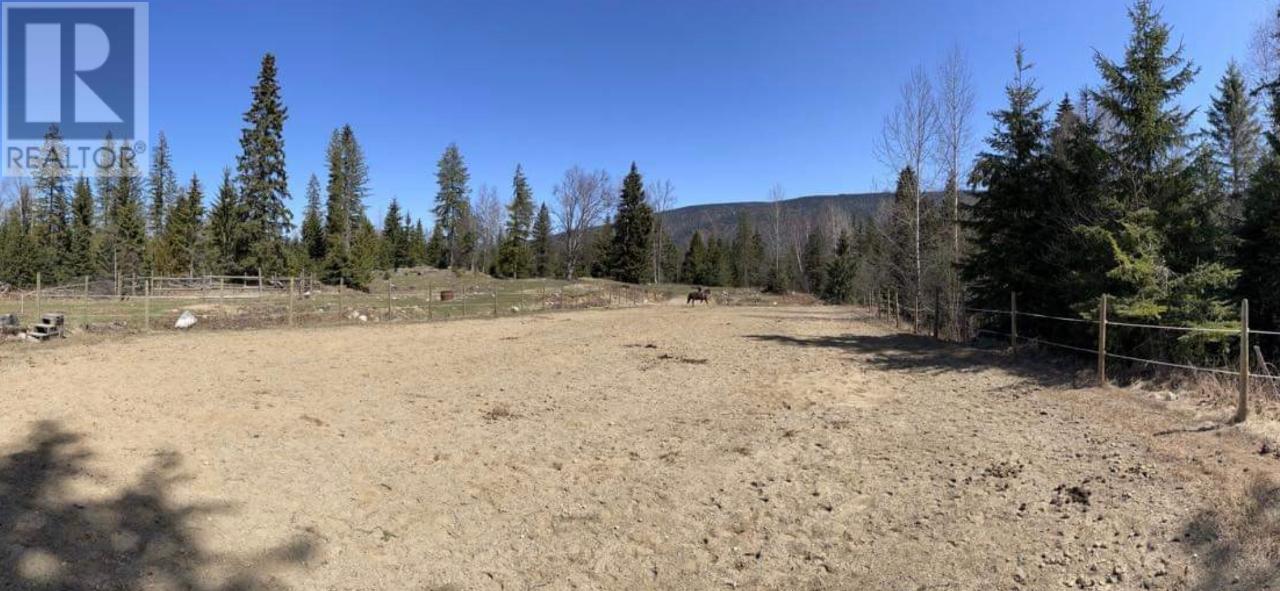 5944 Trout Creek Rd, Clearwater, British Columbia   - Photo 28 - 174243