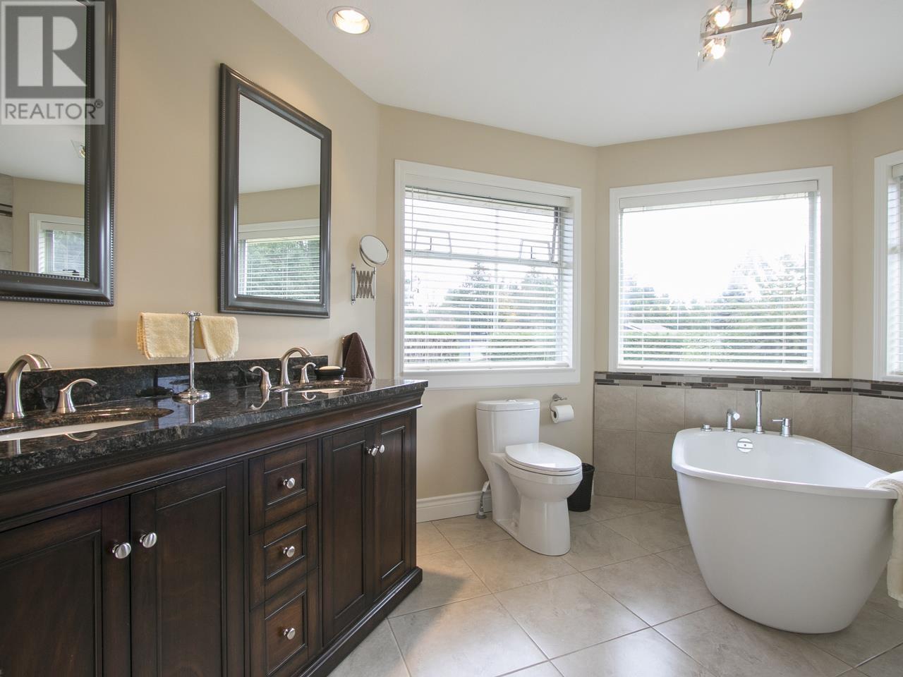 4868 3 Avenue, Delta, British Columbia  V4M 4C1 - Photo 8 - R2807745