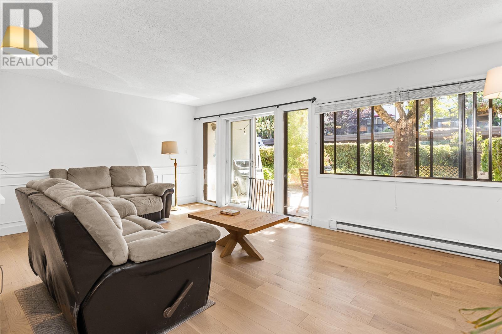 4 7307 Montecito Drive, Burnaby, British Columbia  V5A 1R2 - Photo 11 - R2807544