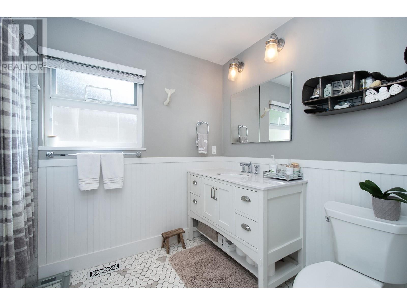 953 Shavington Street, North Vancouver, British Columbia  V7L 1K6 - Photo 18 - R2804332