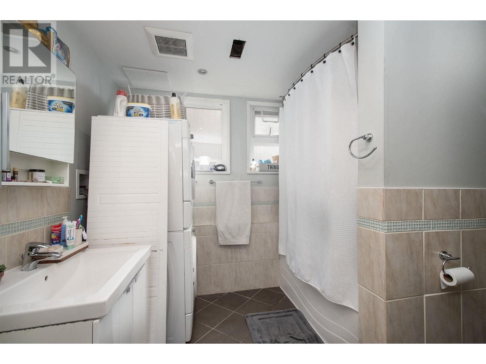 953 Shavington Street, North Vancouver, British Columbia  V7L 1K6 - Photo 35 - R2804332