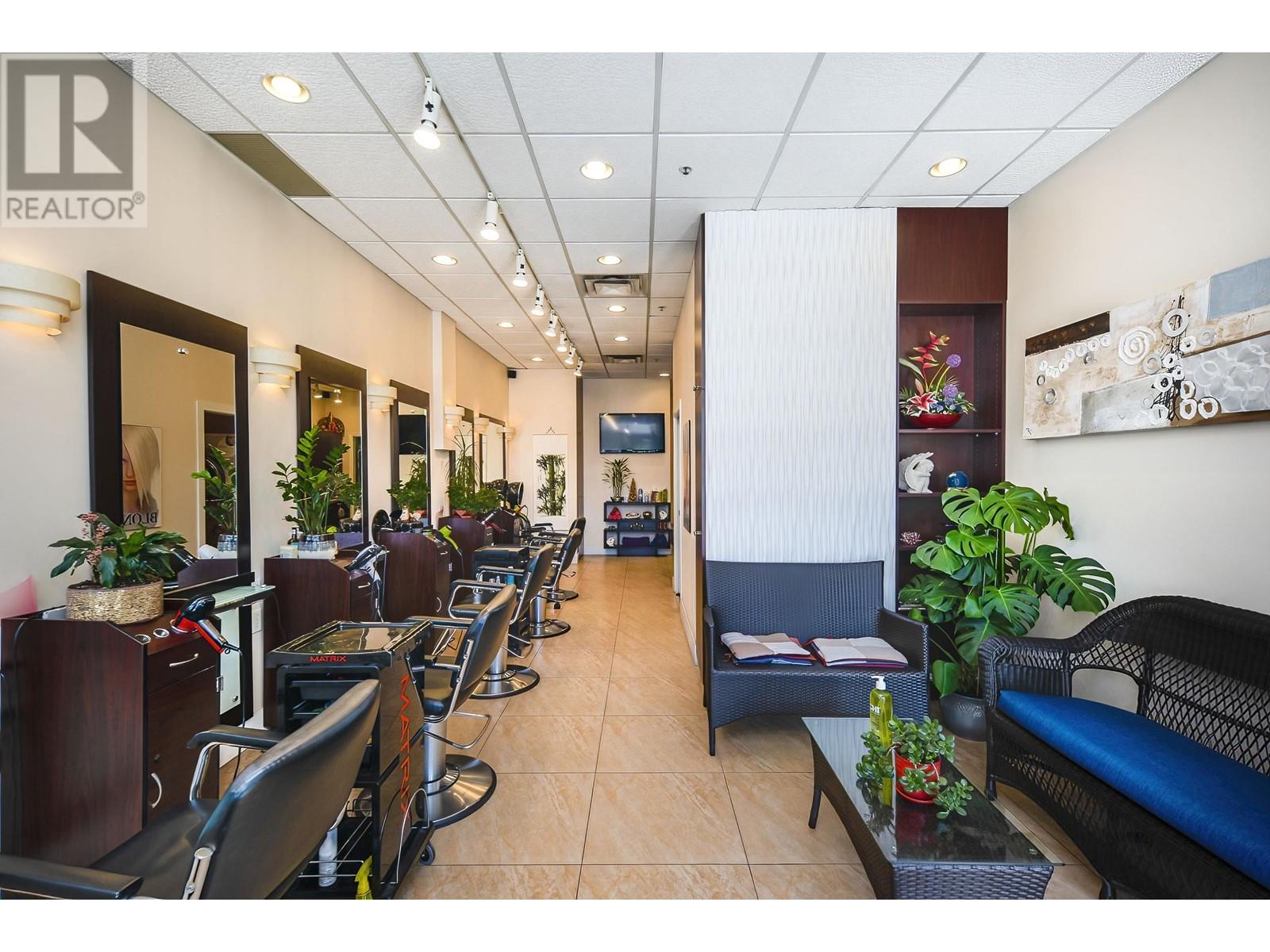 106 W Esplanade, North Vancouver, British Columbia  V7M 1A2 - Photo 5 - C8053541