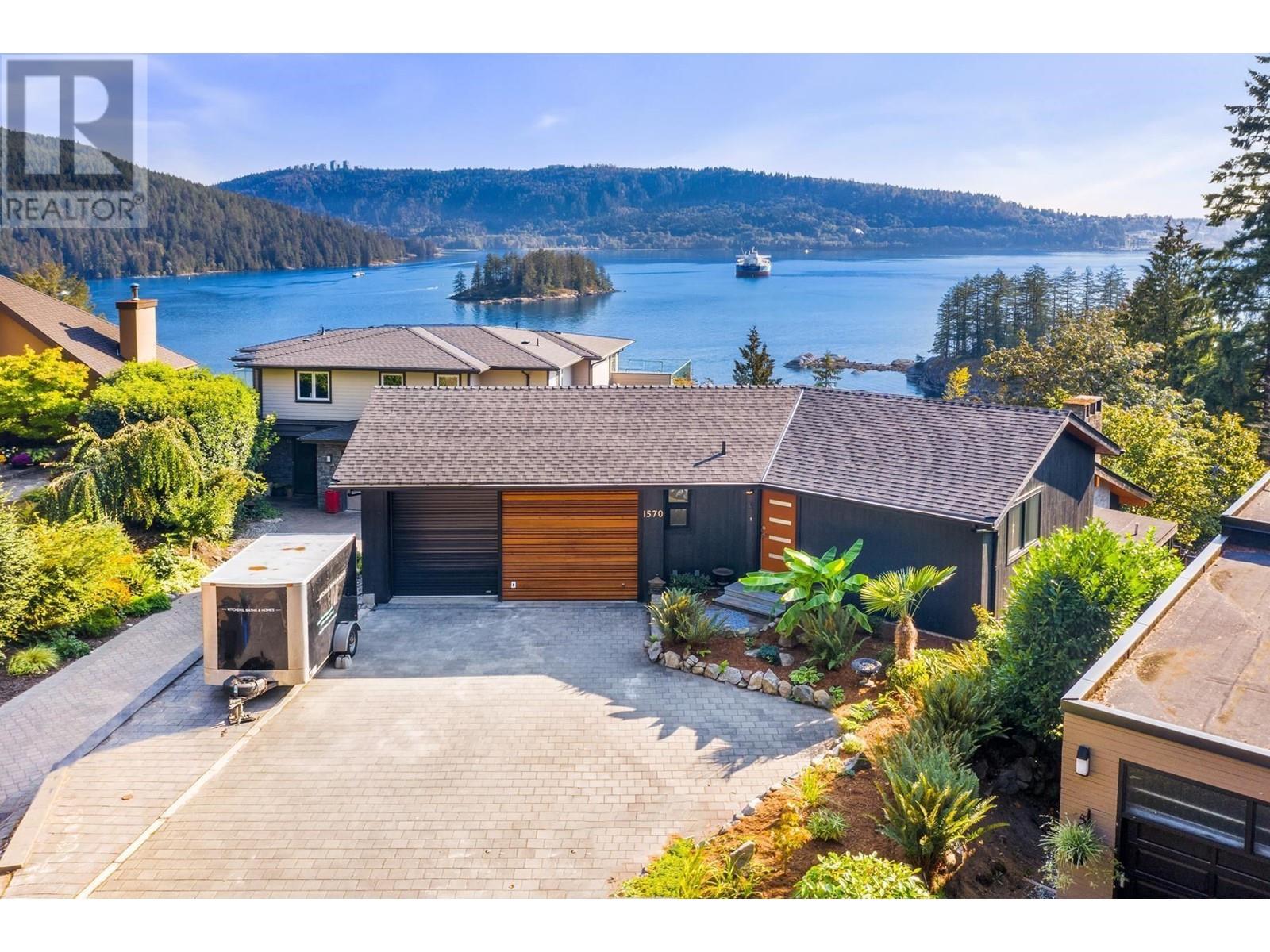 1570 Look Out Point, North Vancouver, British Columbia  V7G 1X9 - Photo 31 - R2807872