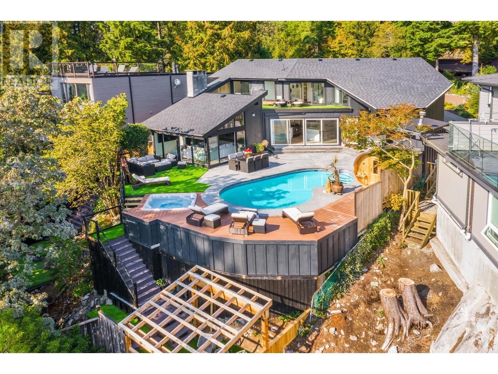 1570 Look Out Point, North Vancouver, British Columbia  V7G 1X9 - Photo 35 - R2807872