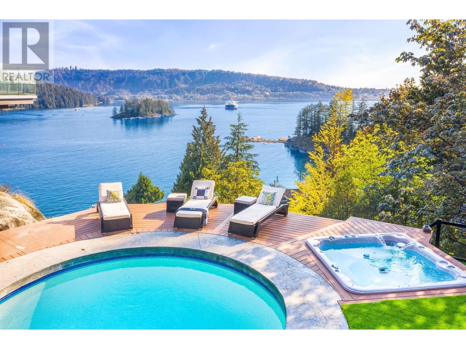 1570 Look Out Point, North Vancouver, British Columbia  V7G 1X9 - Photo 38 - R2807872
