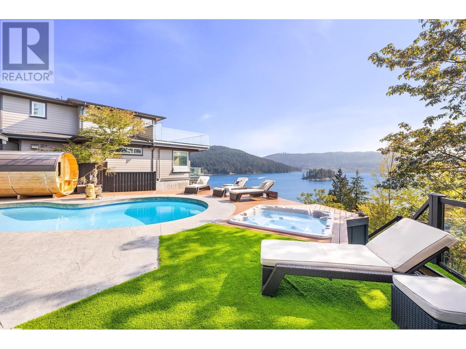1570 Look Out Point, North Vancouver, British Columbia  V7G 1X9 - Photo 4 - R2807872