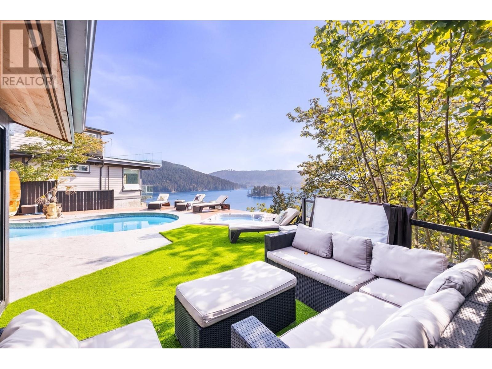 1570 Look Out Point, North Vancouver, British Columbia  V7G 1X9 - Photo 5 - R2807872