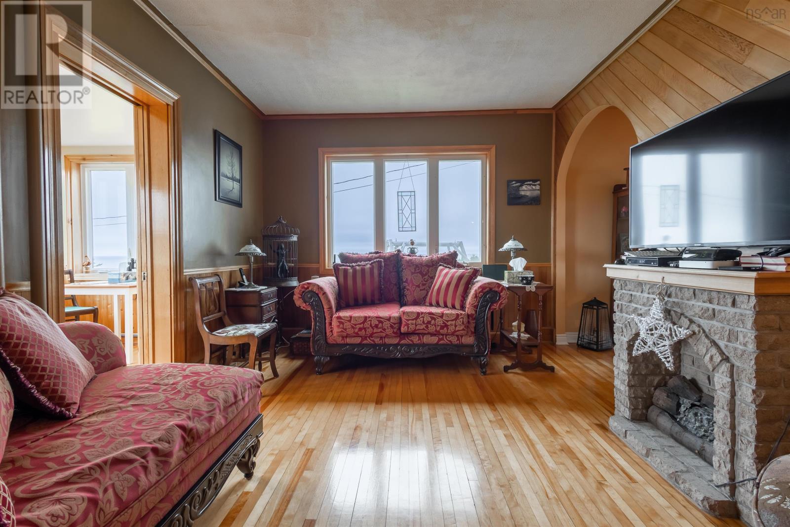 936 Long Beach Road, Donkin, Nova Scotia, B1A6P8, 4 Bedrooms Bedrooms, ,2 BathroomsBathrooms,Single Family,For Sale,202311597
