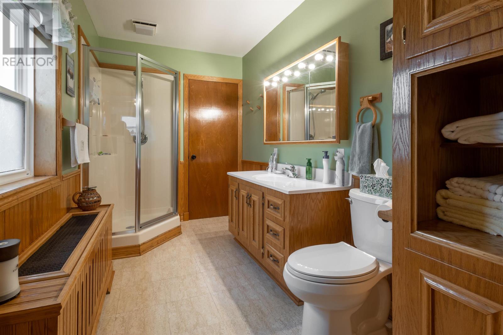 936 Long Beach Road, Donkin, Nova Scotia, B1A6P8, 4 Bedrooms Bedrooms, ,2 BathroomsBathrooms,Single Family,For Sale,202311597