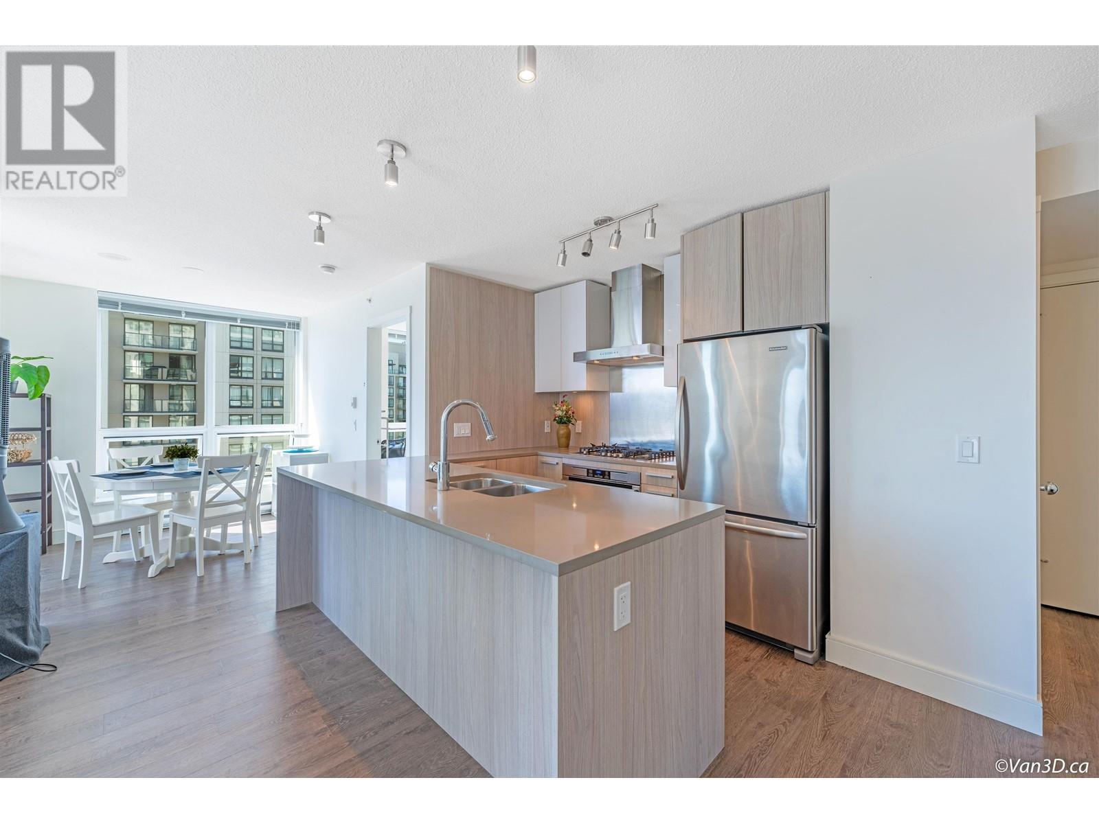 1707 3007 Glen Drive, Coquitlam, British Columbia  V3B 0L8 - Photo 9 - R2801773