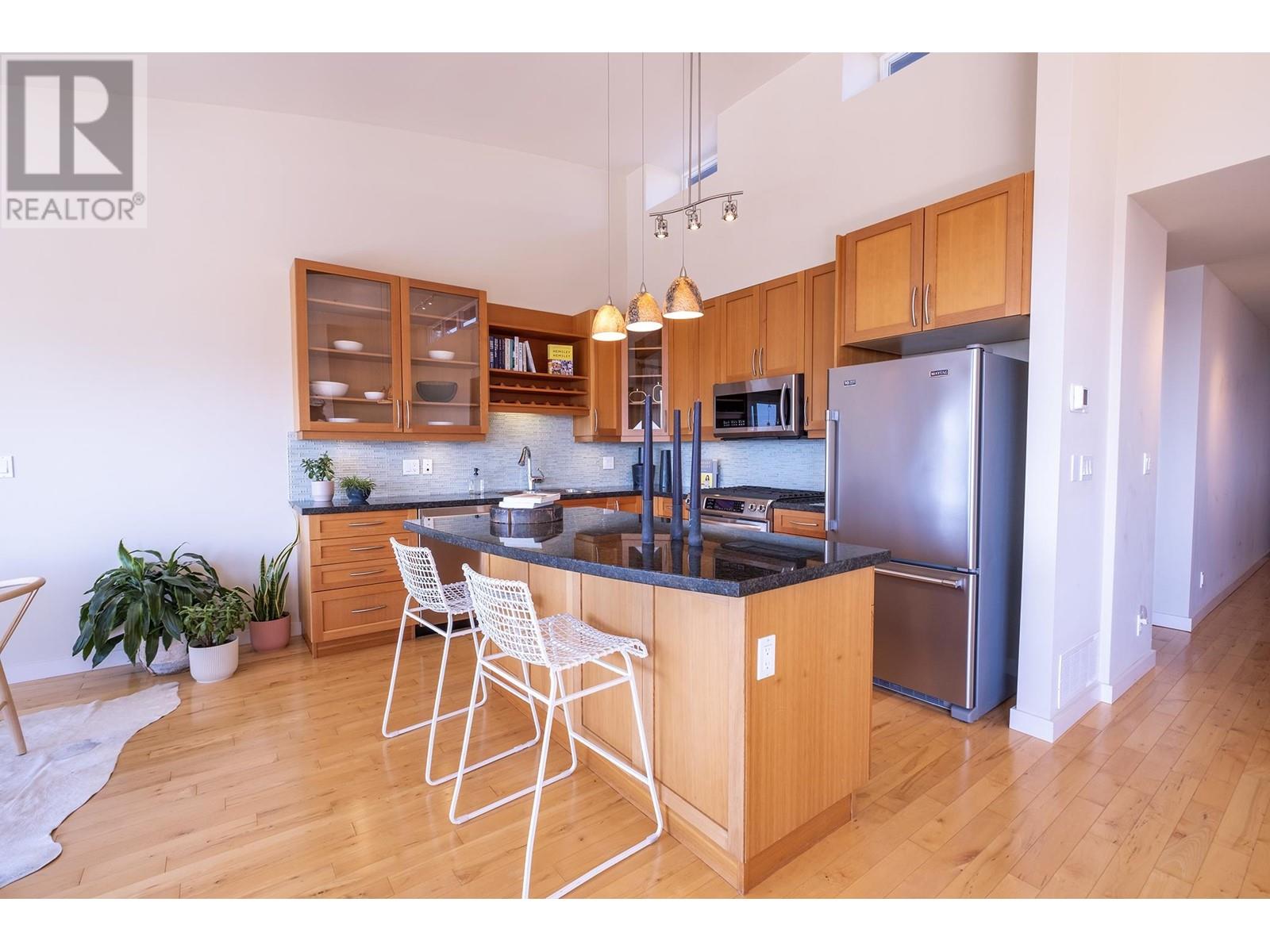 5379 Wakefield Beach Lane, Sechelt, British Columbia  V7Z 0T6 - Photo 11 - R2808020
