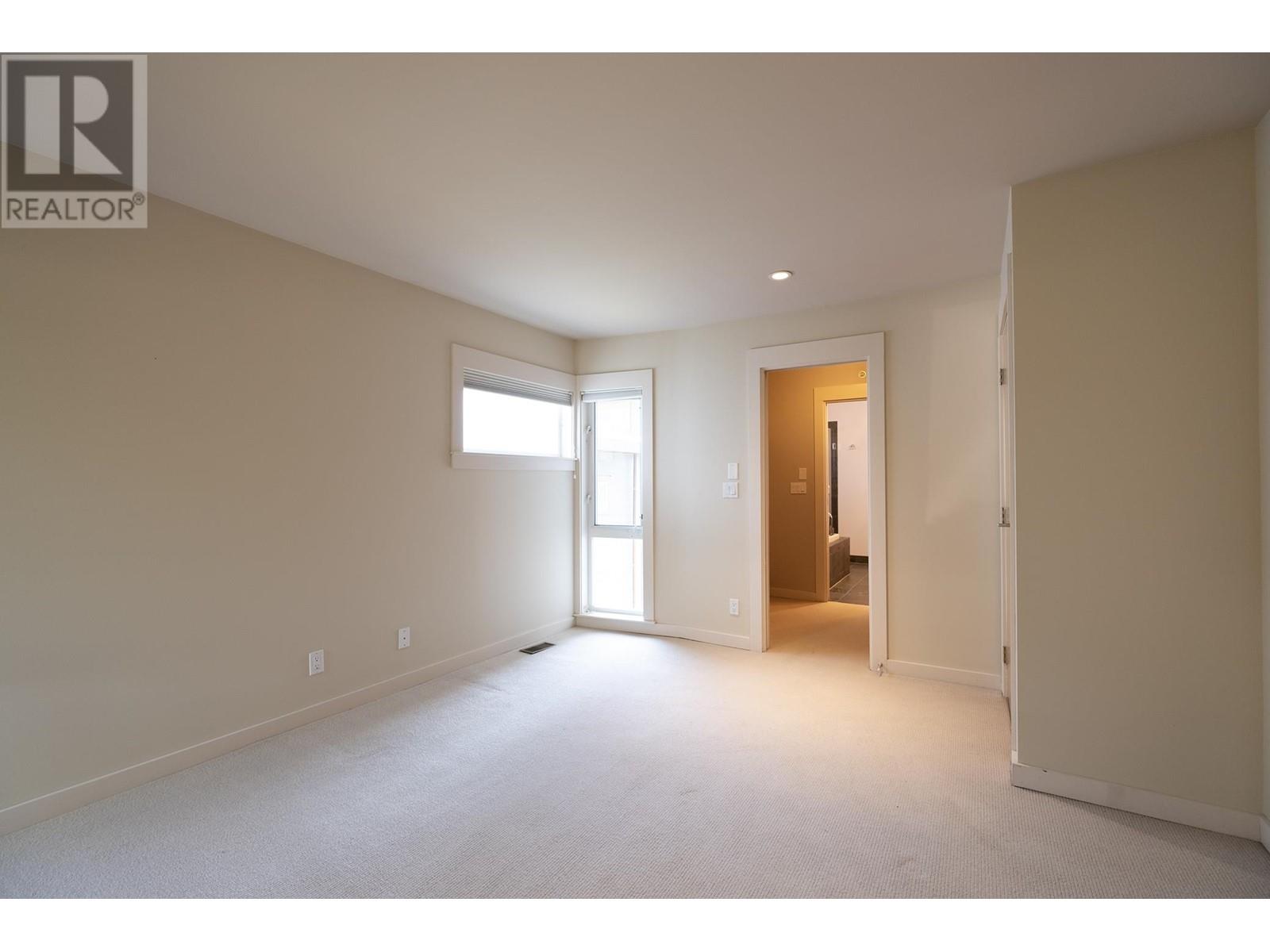 5379 Wakefield Beach Lane, Sechelt, British Columbia  V7Z 0T6 - Photo 19 - R2808020
