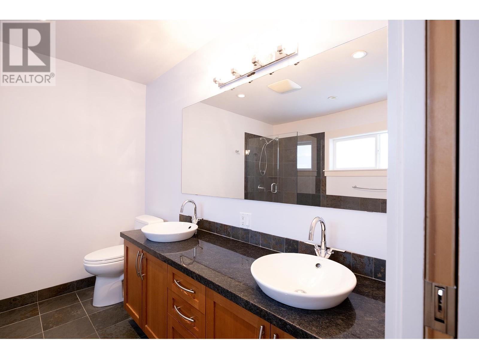 5379 Wakefield Beach Lane, Sechelt, British Columbia  V7Z 0T6 - Photo 23 - R2808020