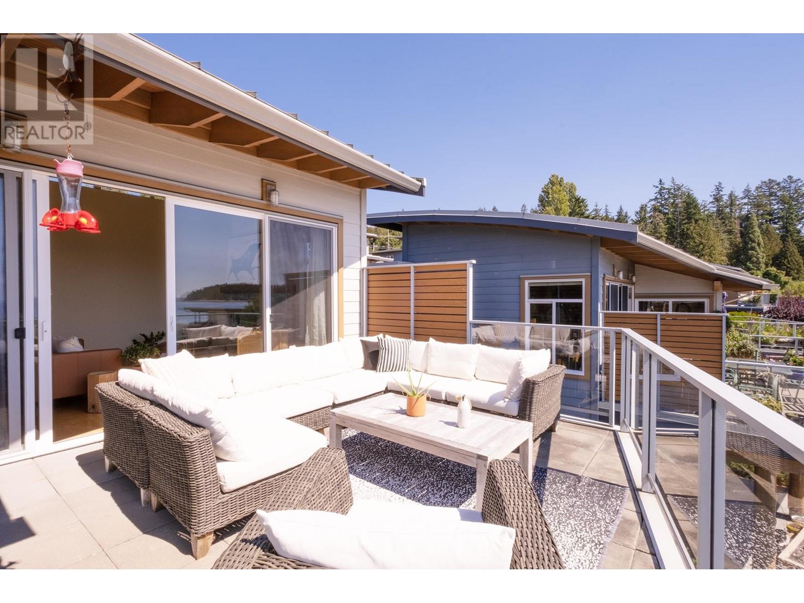 5379 Wakefield Beach Lane, Sechelt, British Columbia  V7Z 0T6 - Photo 37 - R2808020
