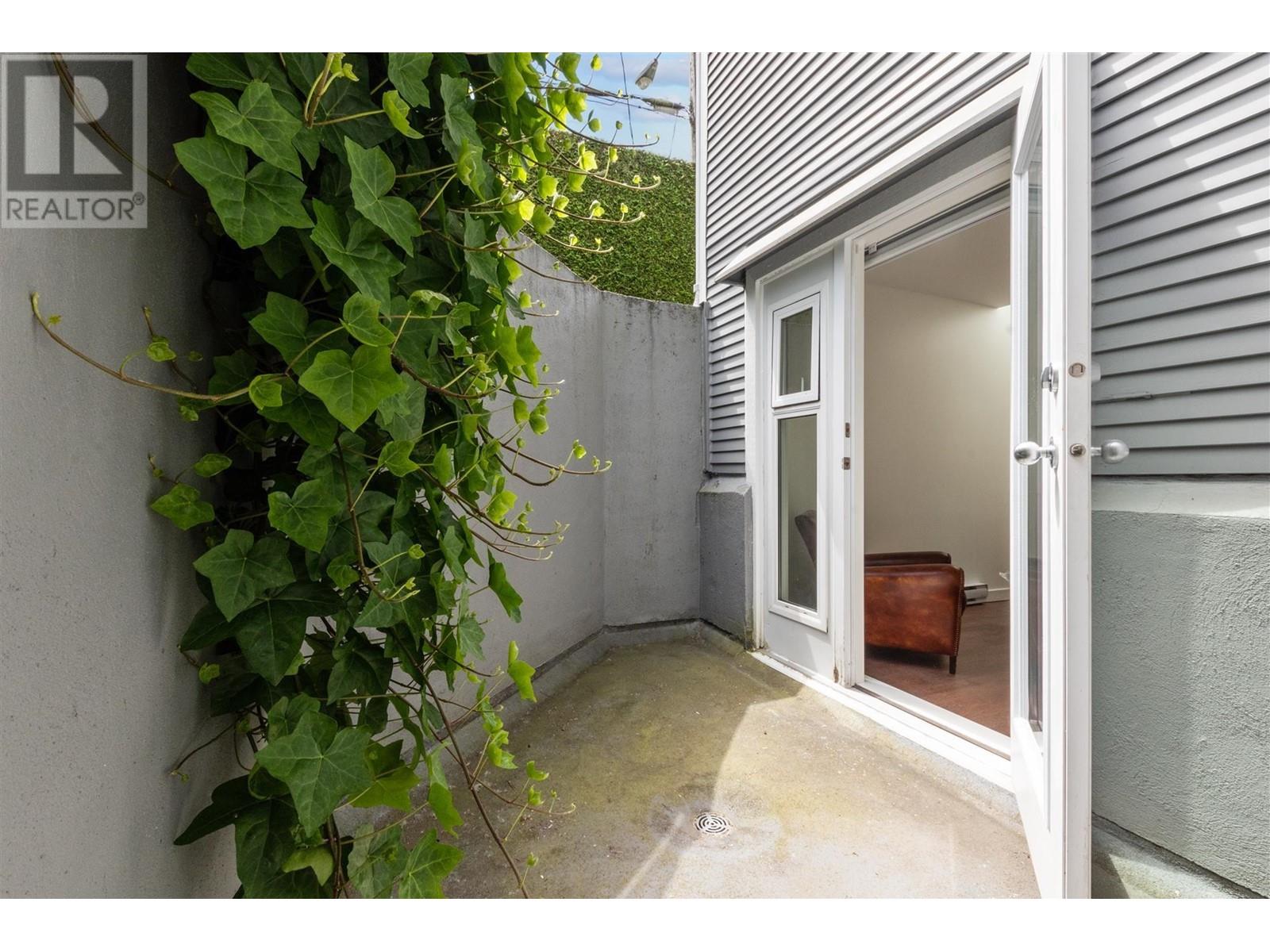 104 4696 W 10th Avenue, Vancouver, British Columbia  V6R 2J5 - Photo 14 - R2808028