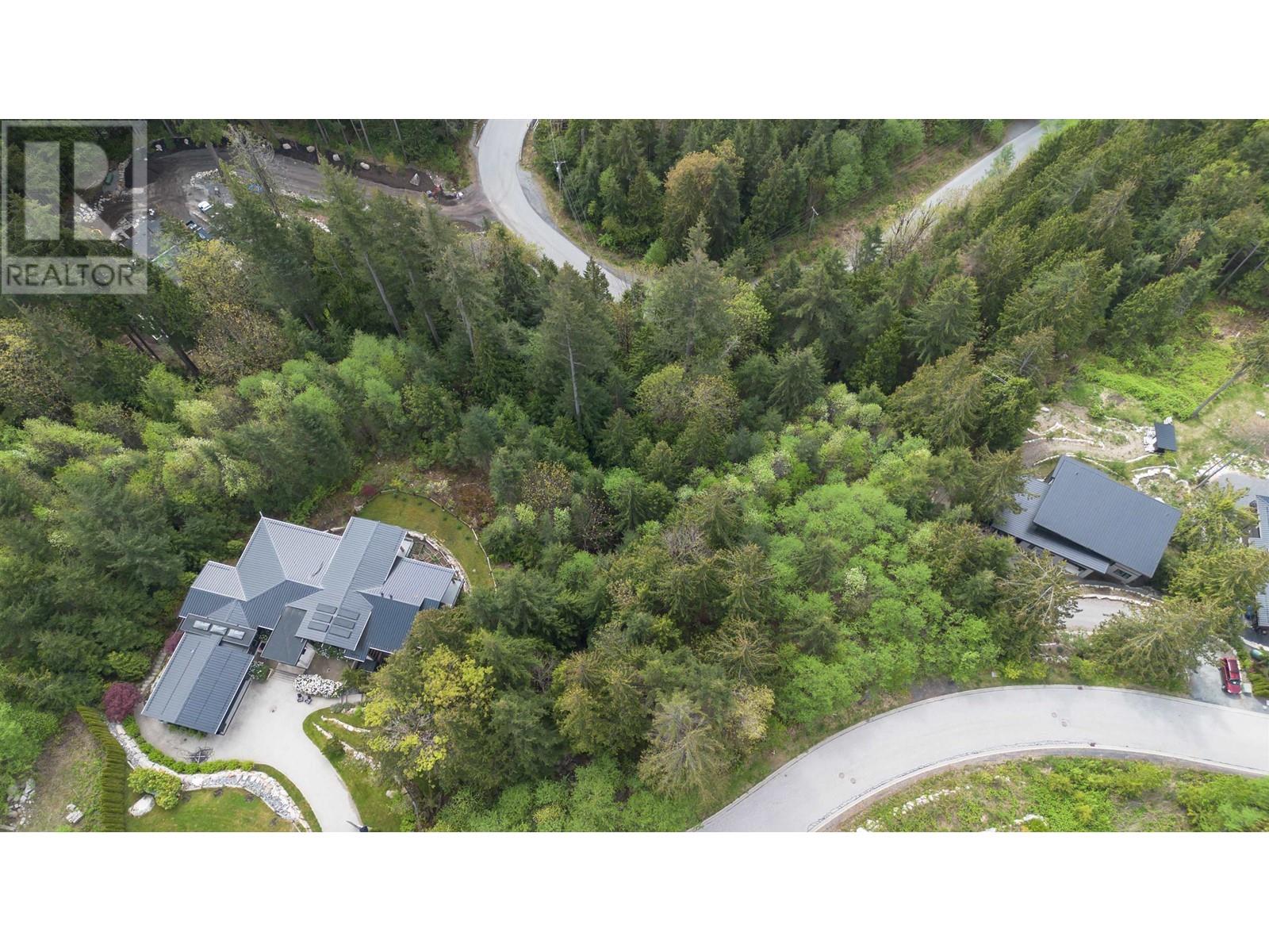 1034 Goat Ridge Drive, Britannia Beach, British Columbia  V8B 0J1 - Photo 3 - R2803656