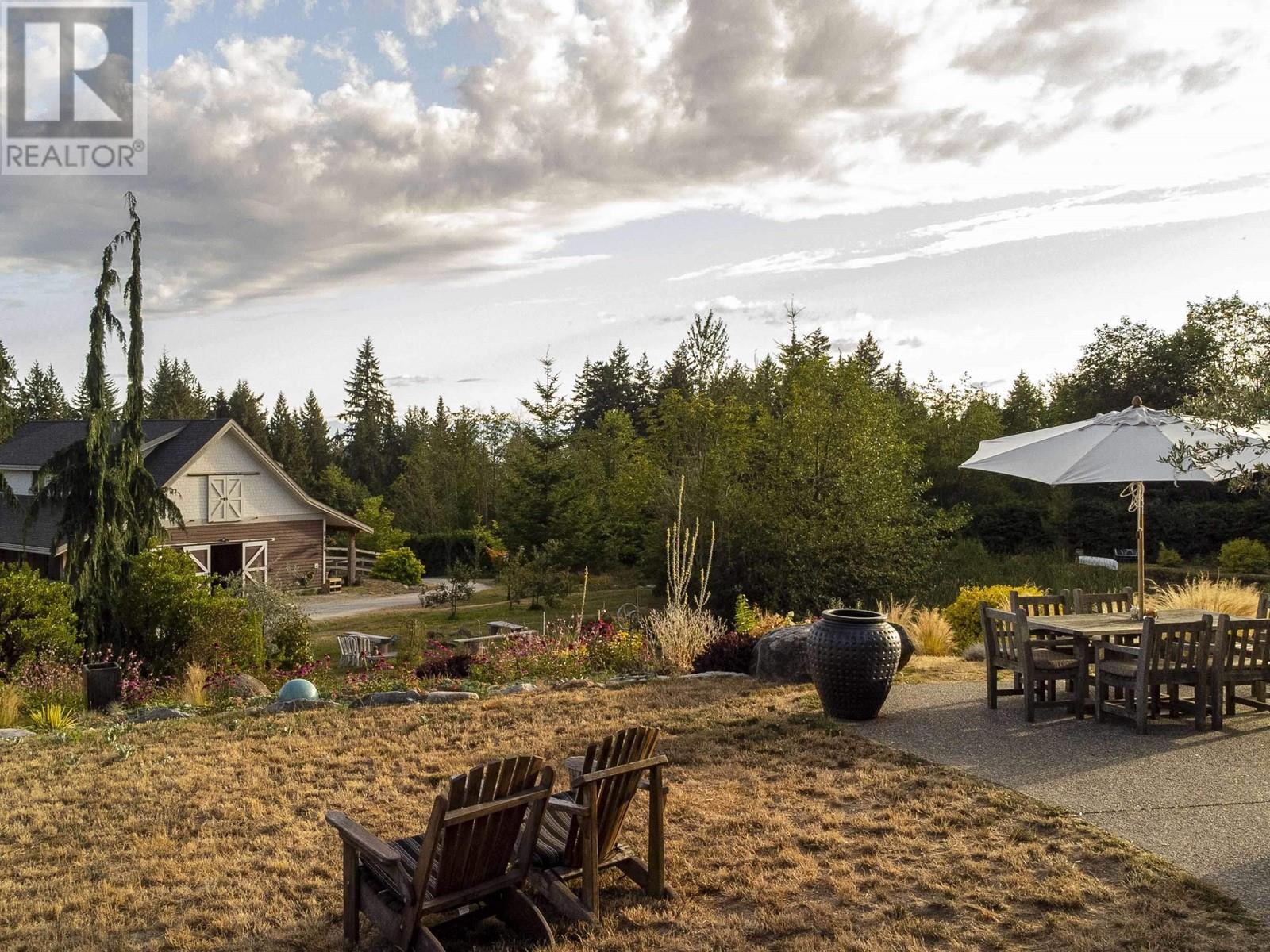 2242 Porter Road, Roberts Creek, British Columbia  V0N 2W5 - Photo 23 - R2801120