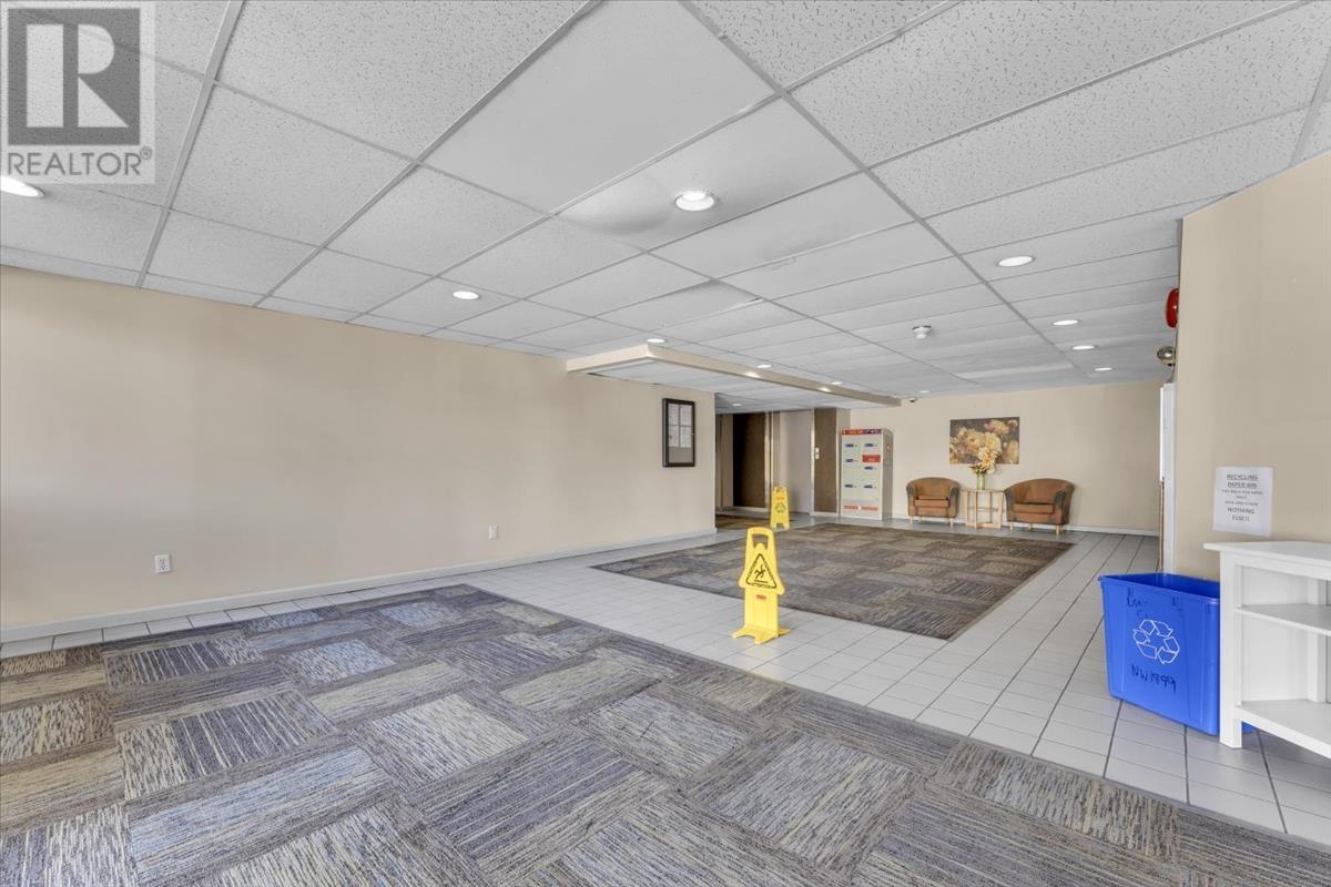 305 8600 Ackroyd Road, Richmond, British Columbia  V6X 3G1 - Photo 3 - R2808114