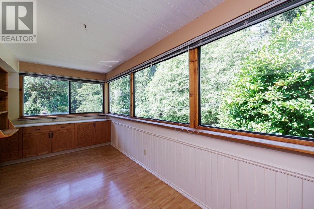 1105 Miller Road, Bowen Island, British Columbia  V0N 1G1 - Photo 9 - R2808142