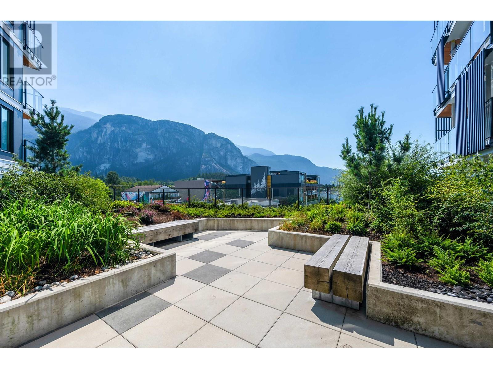 306 1365 Pemberton Avenue, Squamish, British Columbia  V7P 2R6 - Photo 2 - R2808162