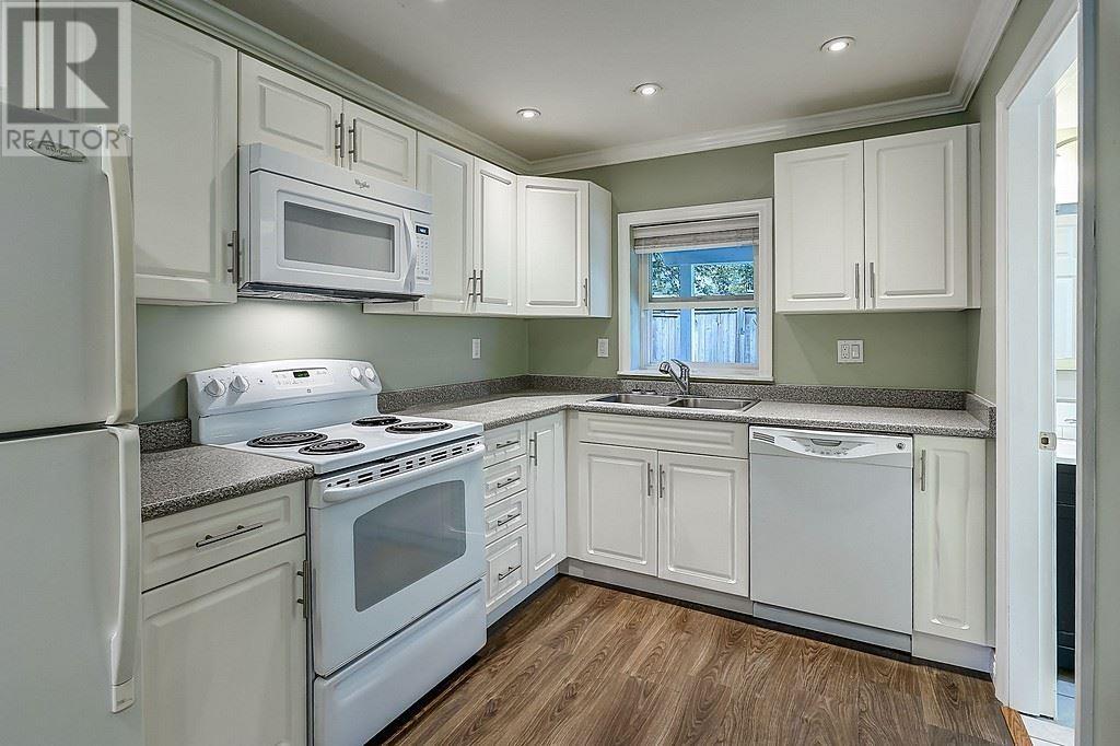 1417 Laurier Avenue, Port Coquitlam, British Columbia  V3B 2B9 - Photo 9 - R2807975