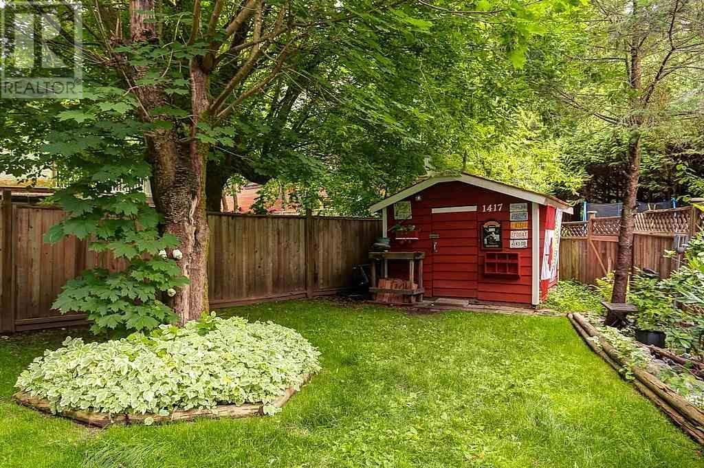 1417 Laurier Avenue, Port Coquitlam, British Columbia  V3B 2B9 - Photo 12 - R2807975