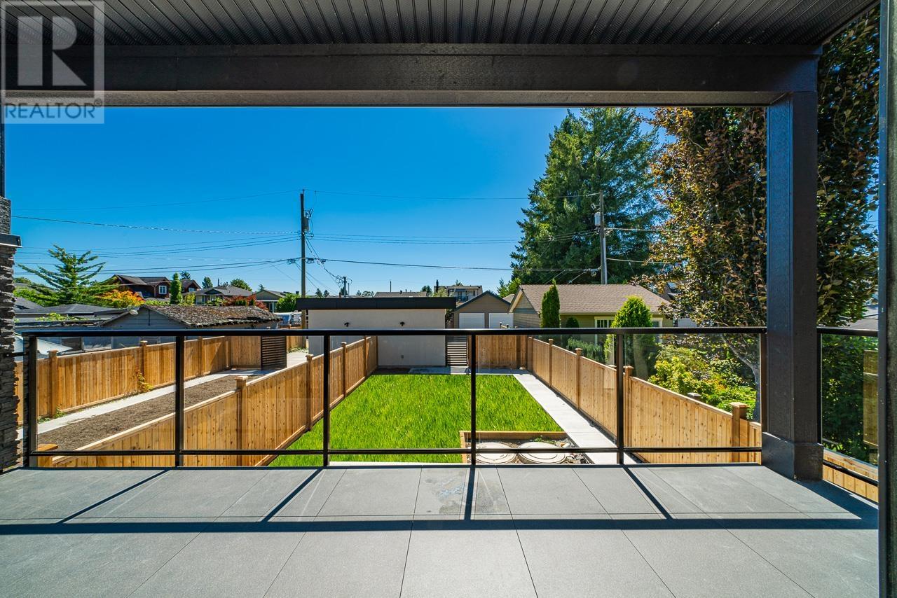 325 E 17th Street, North Vancouver, British Columbia  V7L 2W1 - Photo 18 - R2806492