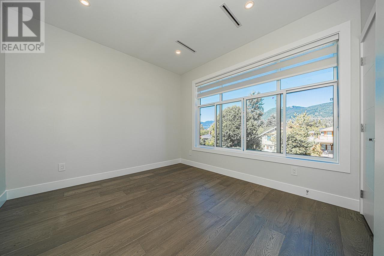 325 E 17th Street, North Vancouver, British Columbia  V7L 2W1 - Photo 20 - R2806492