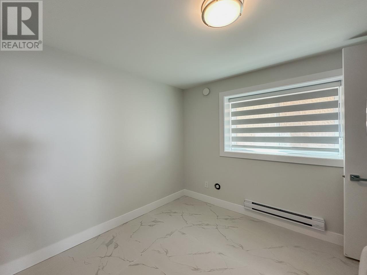 325 E 17th Street, North Vancouver, British Columbia  V7L 2W1 - Photo 33 - R2806492