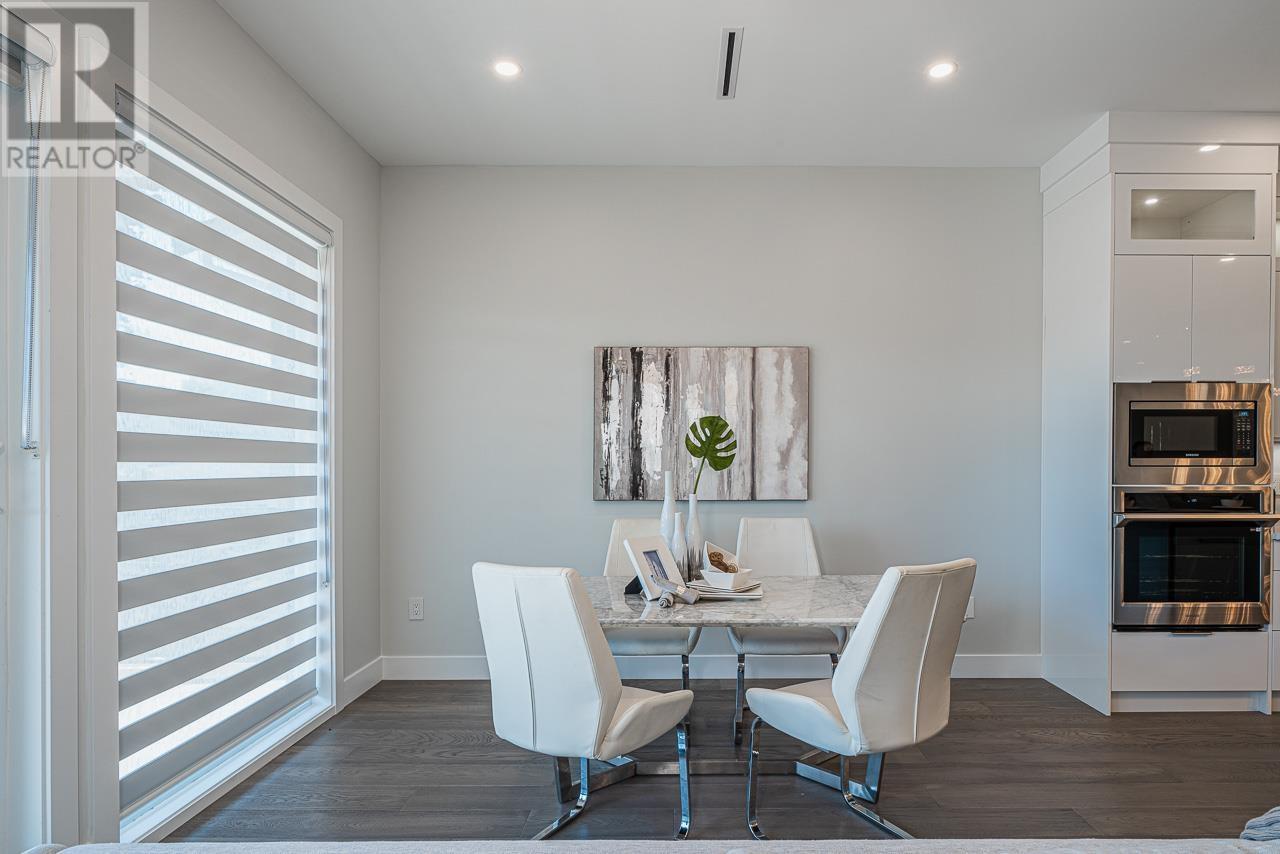 325 E 17th Street, North Vancouver, British Columbia  V7L 2W1 - Photo 15 - R2806492