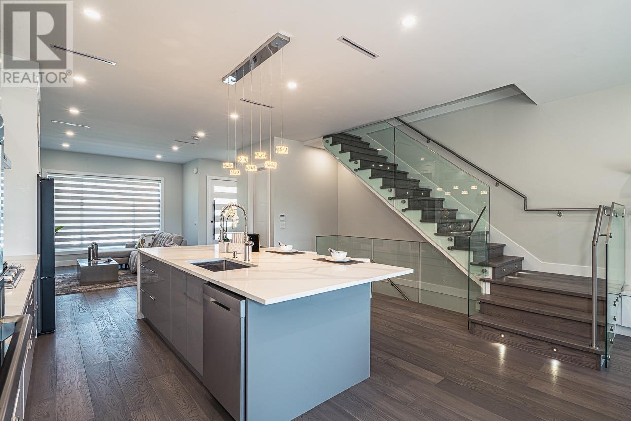 323 E 17th Street, North Vancouver, British Columbia  V7L 2W1 - Photo 18 - R2806487