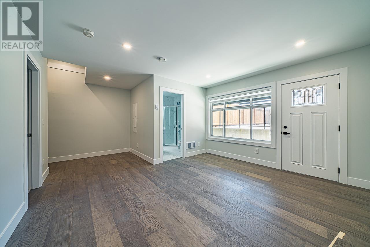 323 E 17th Street, North Vancouver, British Columbia  V7L 2W1 - Photo 30 - R2806487