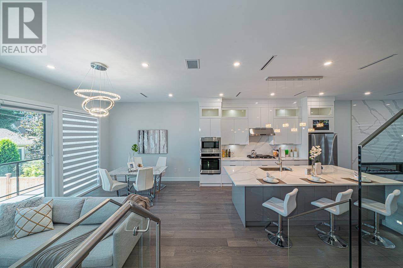 323 E 17th Street, North Vancouver, British Columbia  V7L 2W1 - Photo 15 - R2806487