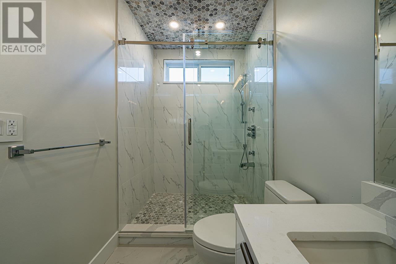 323 E 17th Street, North Vancouver, British Columbia  V7L 2W1 - Photo 29 - R2806487