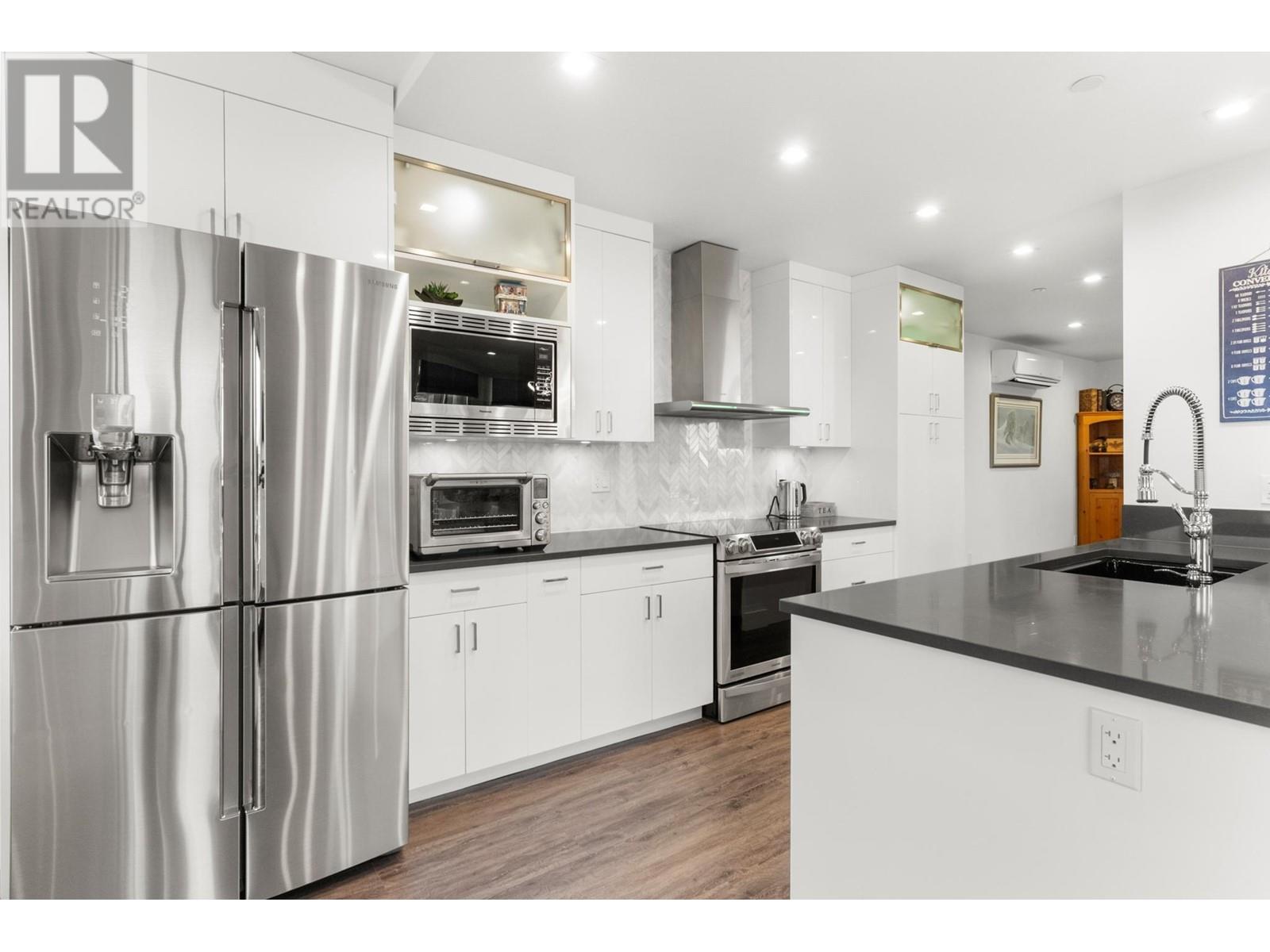 1903 1185 Quayside Drive, New Westminster, British Columbia  V3M 6T8 - Photo 3 - R2791579