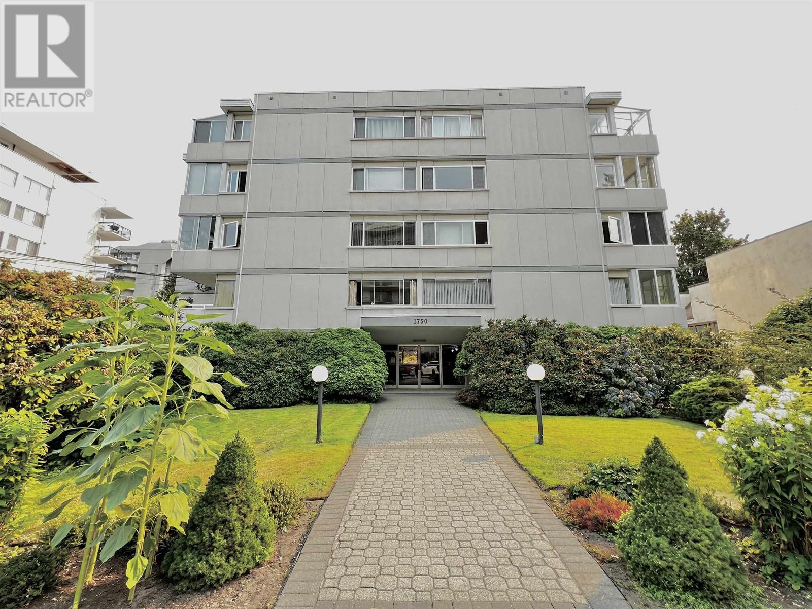 402 1750 ESQUIMALT AVENUE, west vancouver, British Columbia