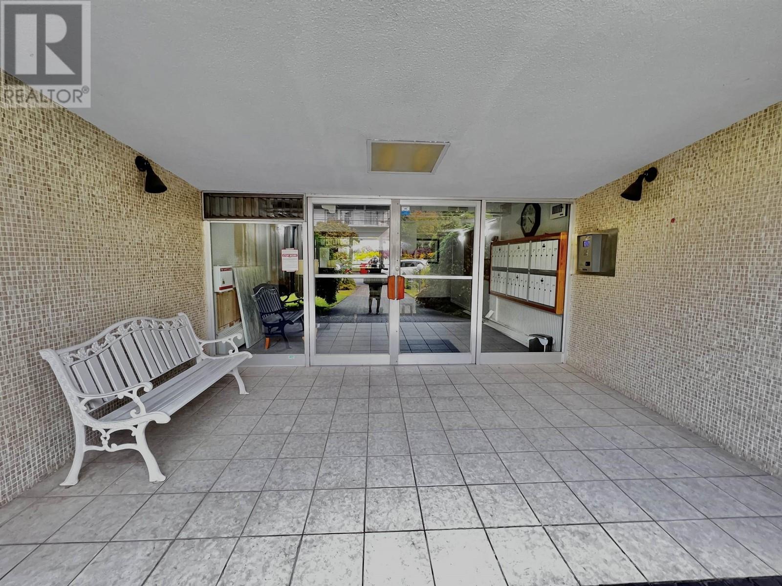 402 1750 Esquimalt Avenue, West Vancouver, British Columbia  V7V 1R8 - Photo 13 - R2808090